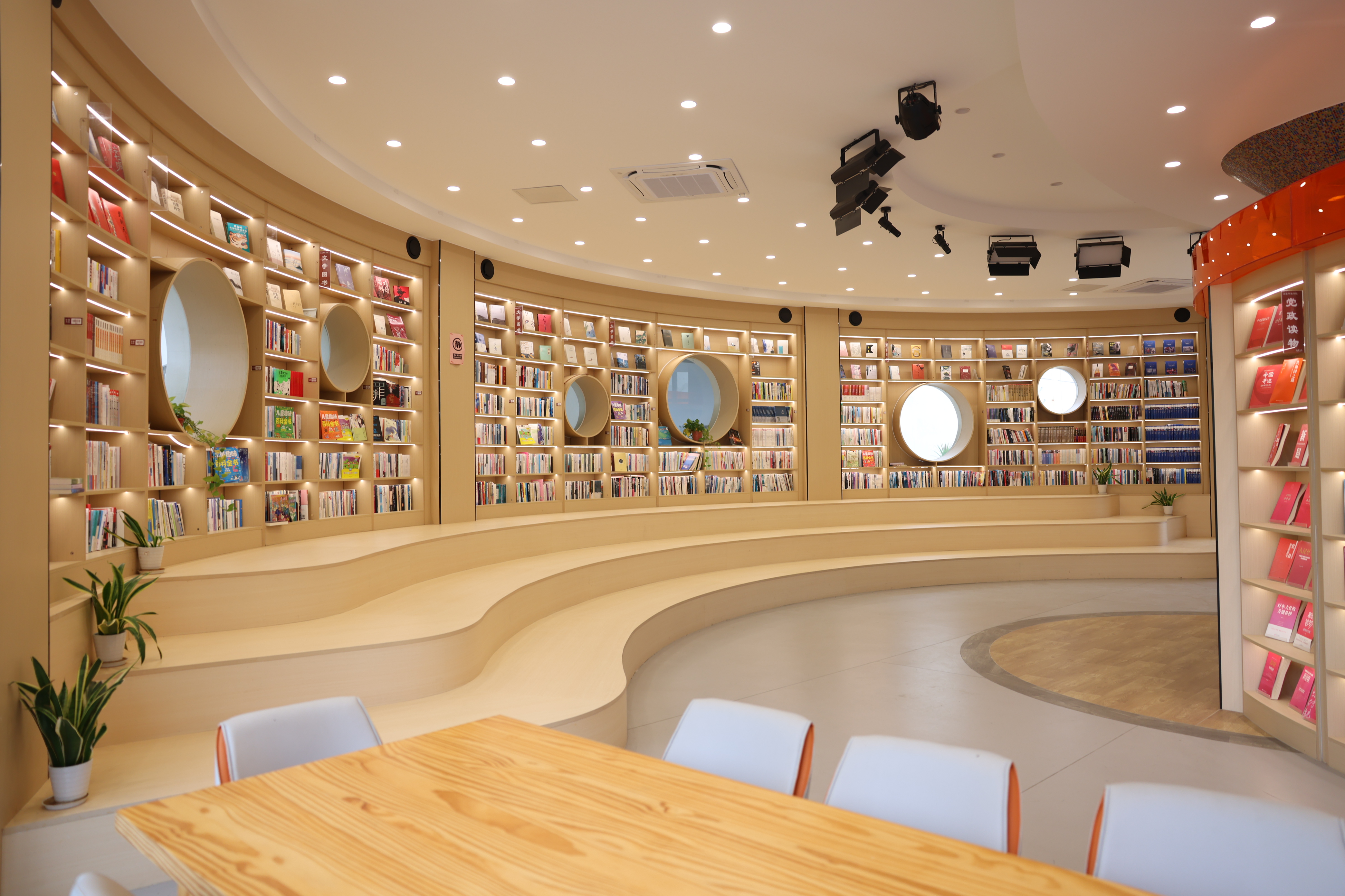 全国荣誉！华锡人的&ldquo;宝藏书屋&rdquo;藏不住了~